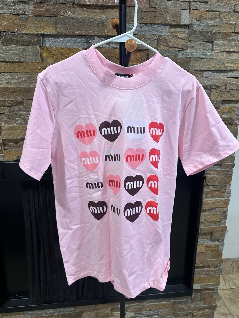 Women’s Pink Heart Logo Tee size M